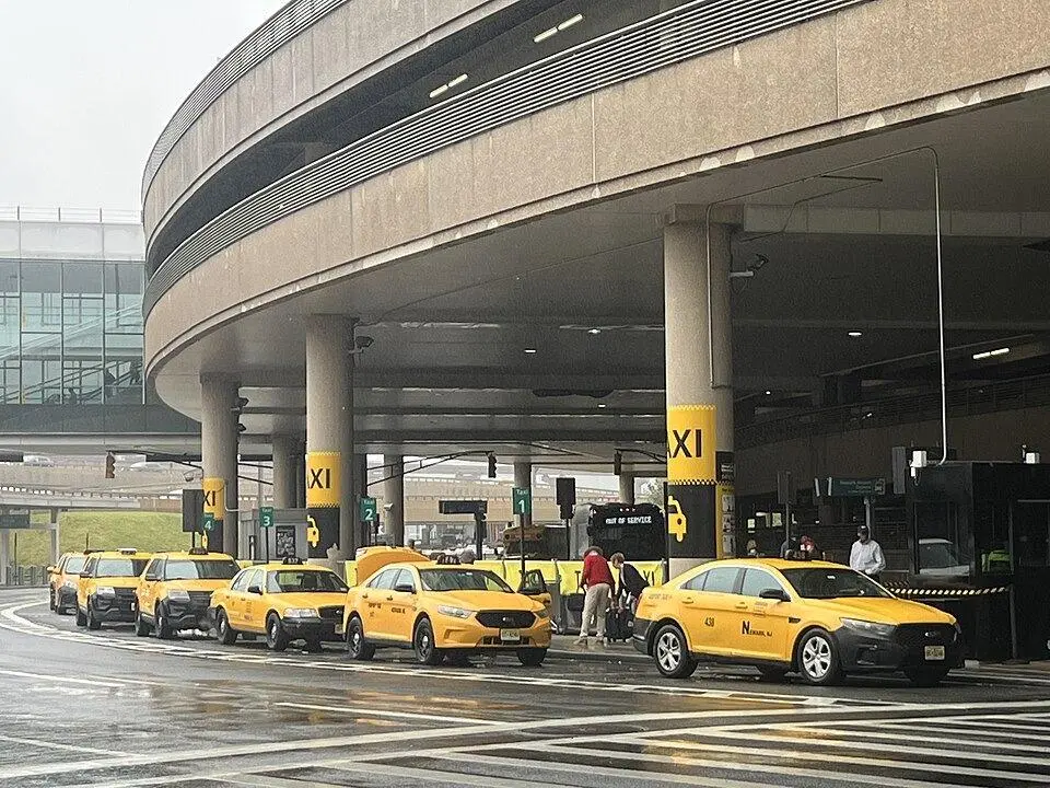 Yellow cabs lined up at Newark Liberty International Airport taxi stand